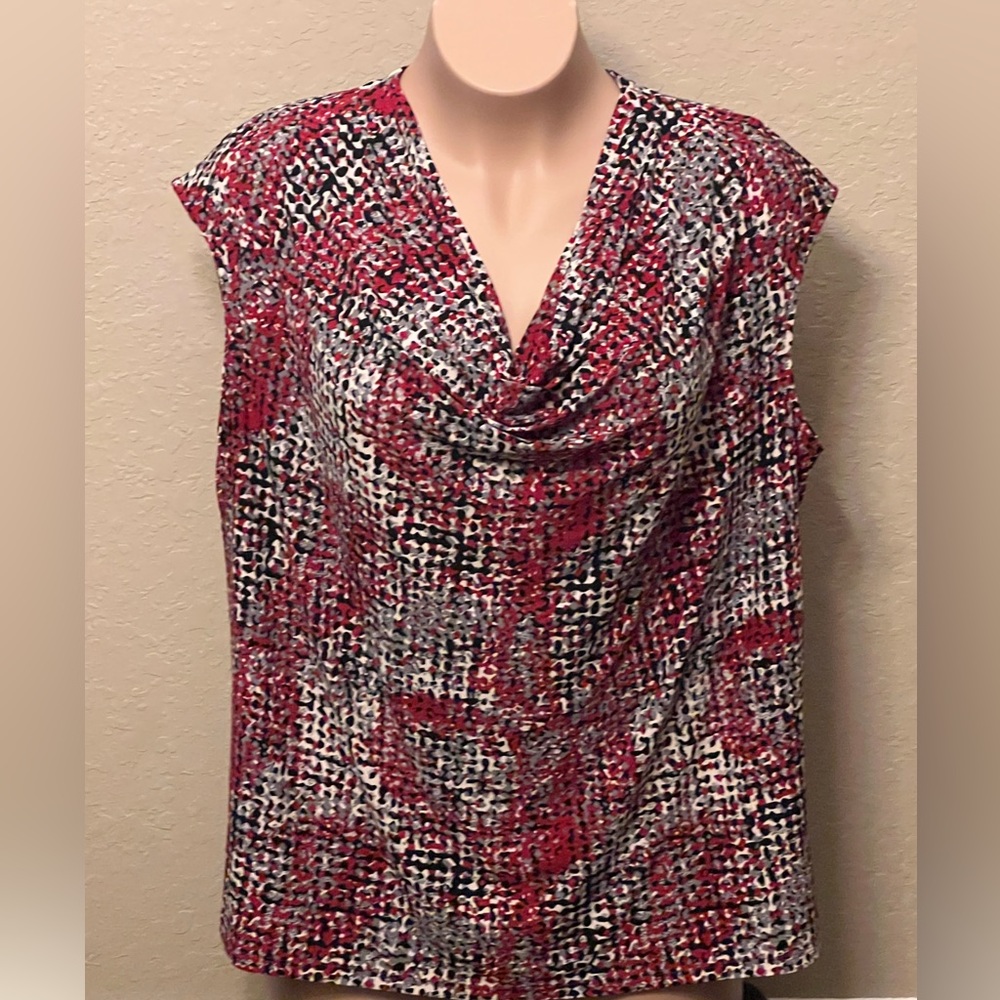 Ladies sleeveless top
